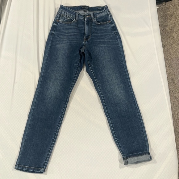 Judy Blue “Star of the Show” jeans size 1/25 (Slim Fit) - Picture 6 of 6